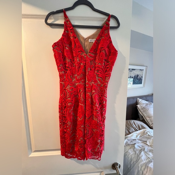 Dress the Population red lace cocktail dress in size M - Picture 2 of 5